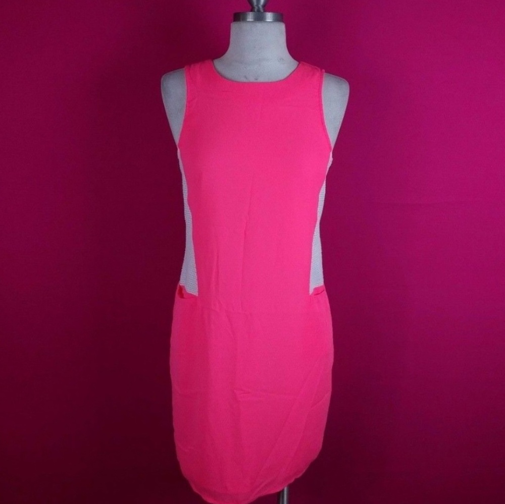 @ Gianni Bini XS Pink White Casual Mesh Dress
